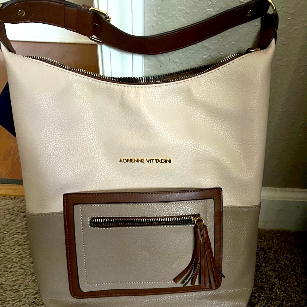 Brand new Adrienne Vittadini handbag for sale.  Never used with tags
